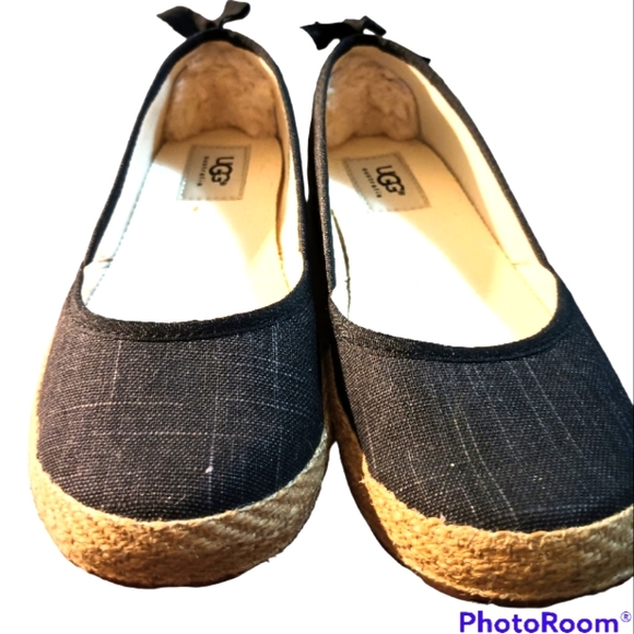 UGG Shoes - Ugg Australia canvas espadrilles with back bows, size 6